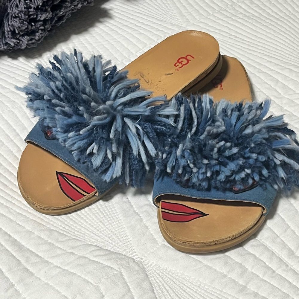 UGG Willow K Denim Blue/Samba Red Suede (Sz 6)
